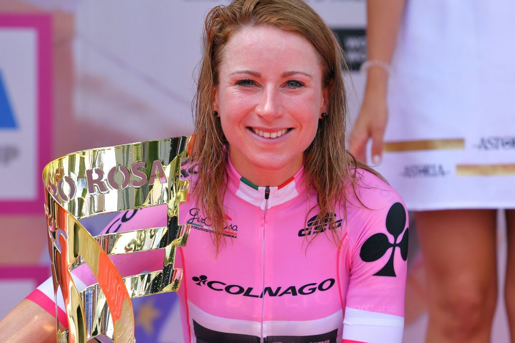 Annemiek van Vleuten claims the maglia rosa for the first time in 2018