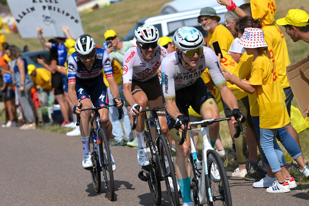 Ben O’Connor revels in fast, chaotic Tour de France stage 19 attack