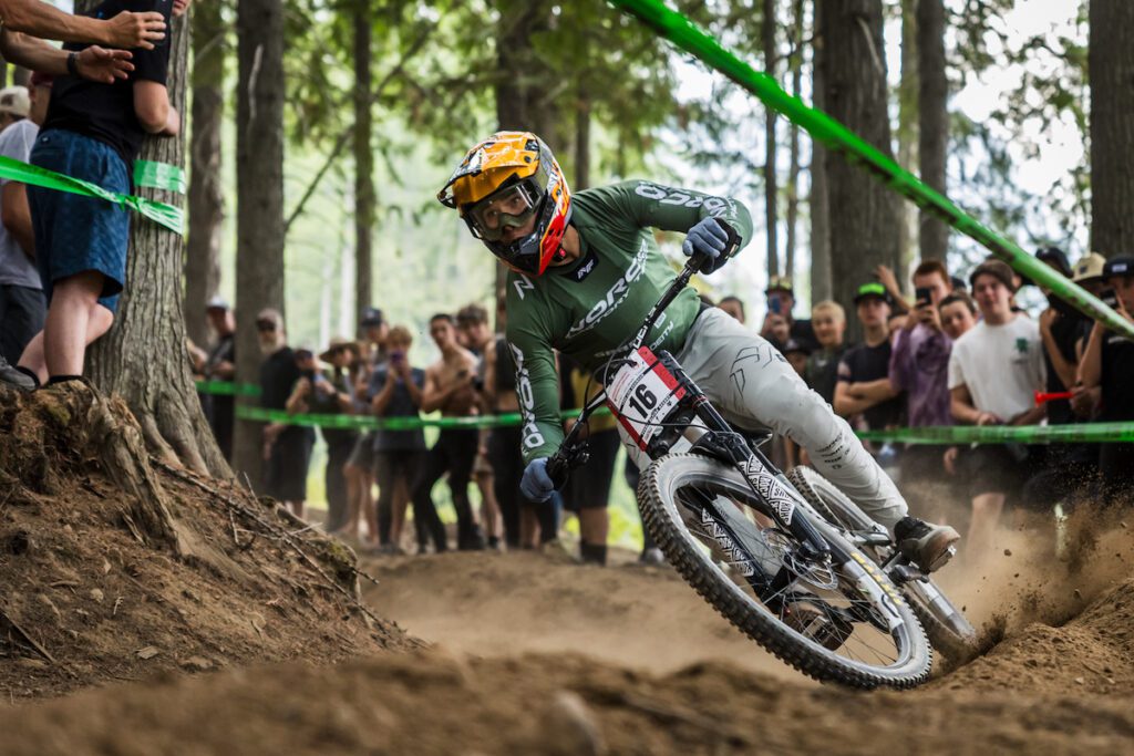 Canadian downhill nationals kick off with wild seeding runs at Fernie