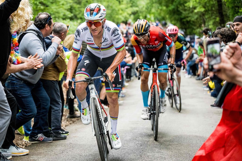 Evenepoel, Démare, Geoghegan Hart and Rodríguez fuel 2024 rider transfer market