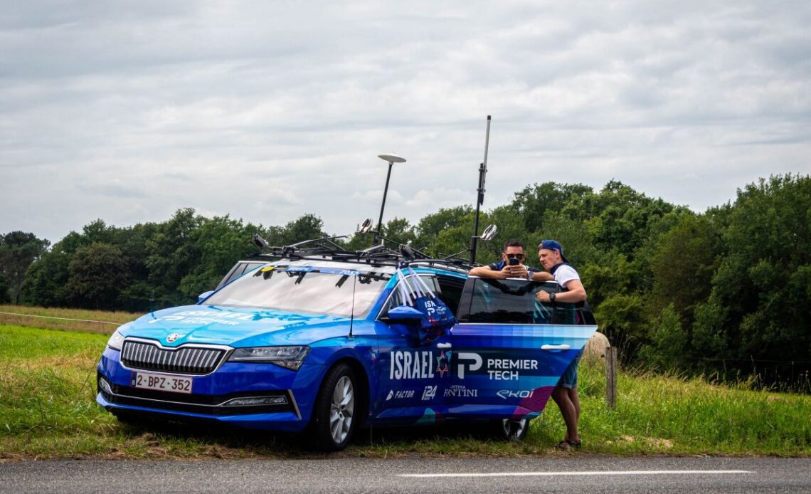 Eyewitness: My time in a Tour de France team car