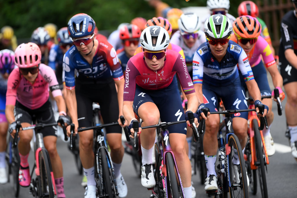 Niewiadoma frustrated by disorganisation in Tour de France Femmes chase