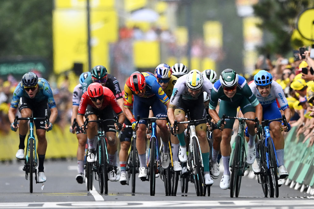 Philipsen remains king of the Tour de France sprints despite no Van der Poel lead-out