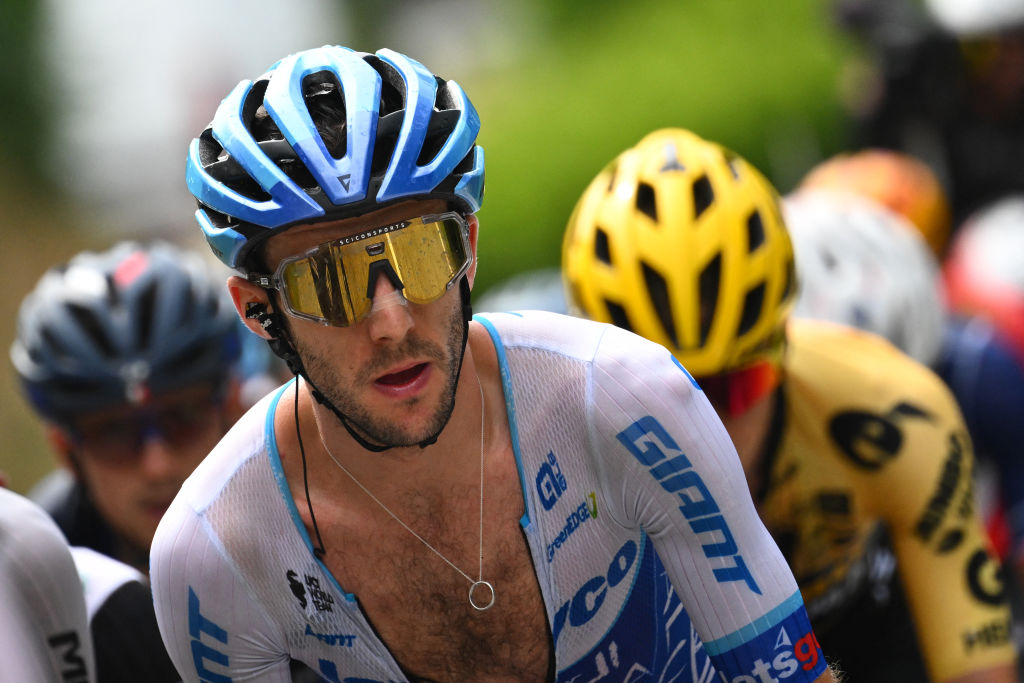 Simon Yates narrowly misses stage win for second time in 2023 Tour de France