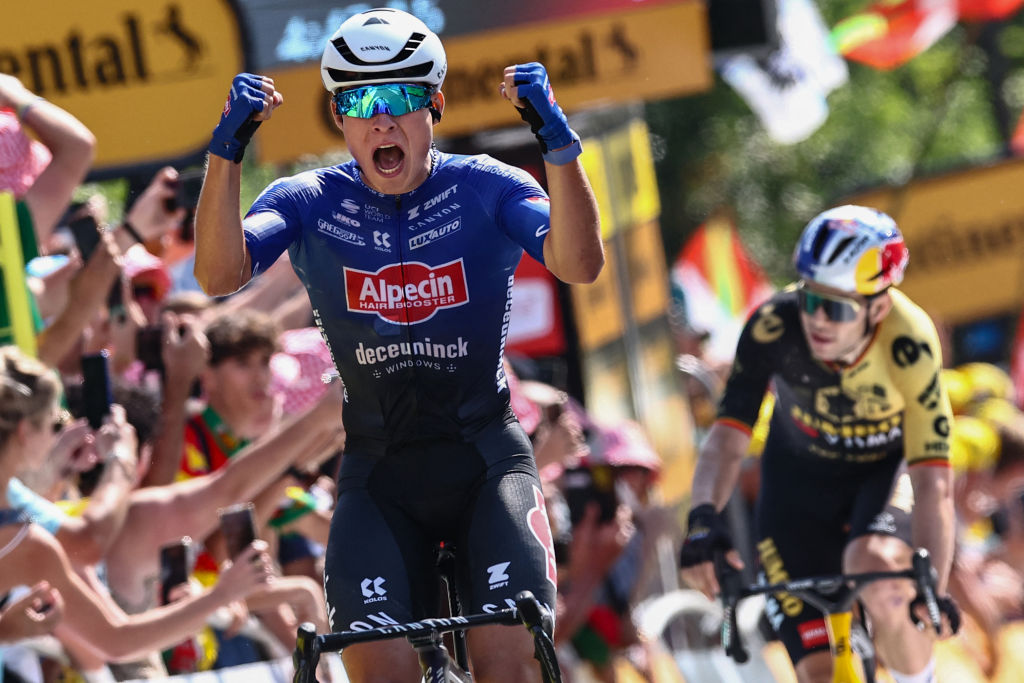 Tour de France: Jasper Philipsen wins stage 3 after impressive lead-out from Mathieu van der Poel