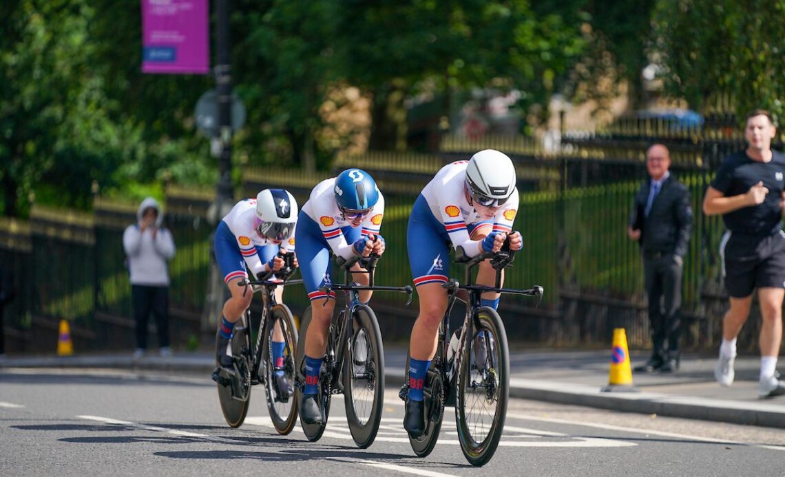 Great Britain compete during the mixed relay team time trial at the 2023 UCI Road World Championships in Glasgow