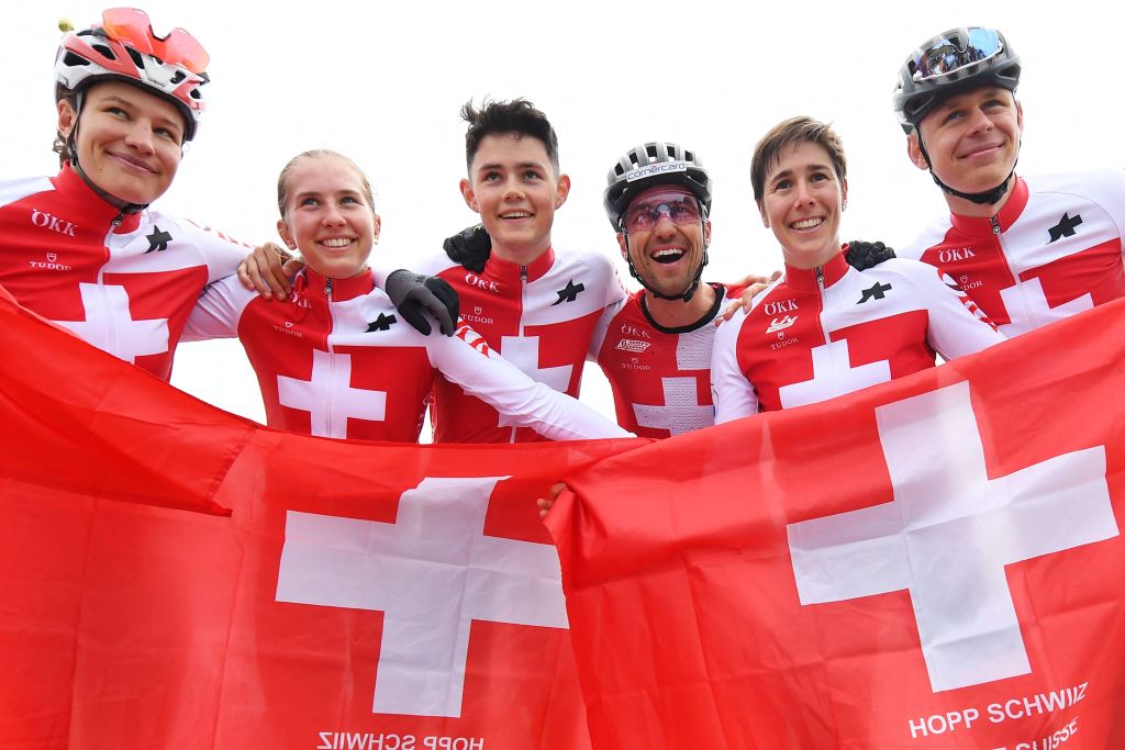 Nino Schurter anchors Switzerland to MTB Mixed Team Relay victory