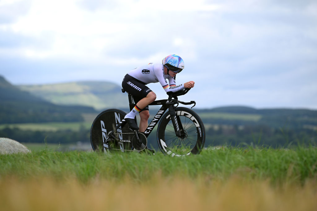 Tour de l'Avenir Femmes: Niedermaier takes time trial victory on stage 1