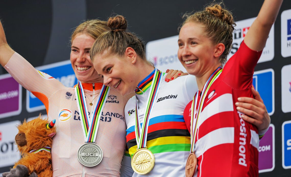 Women's World Championship medalists open up about mental stress in cycling