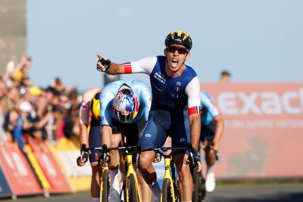 European Championships: Laporte solos to title ahead of Van Aert