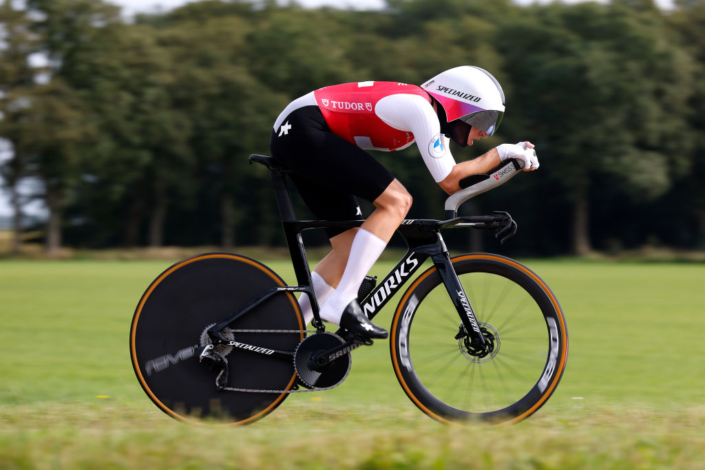 European Championships: Marlen Reusser wins women’s individual time trial