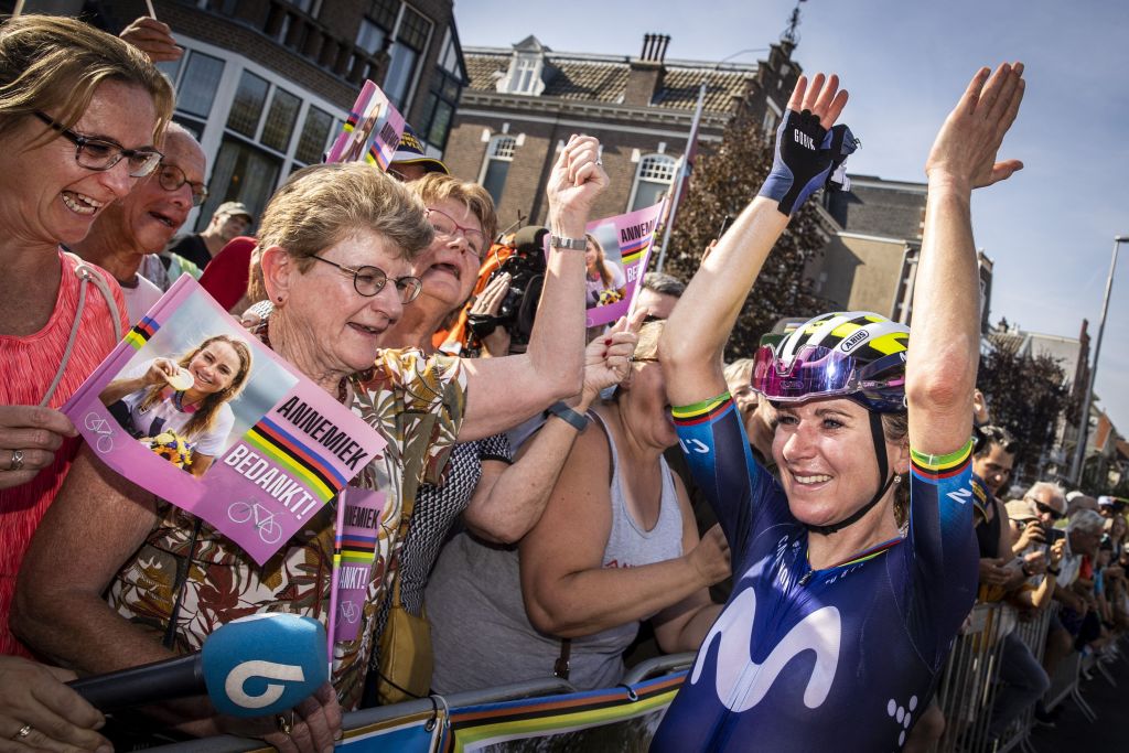Goosebumps for Annemiek Van Vleuten in her final race day at Simac Ladies Tour