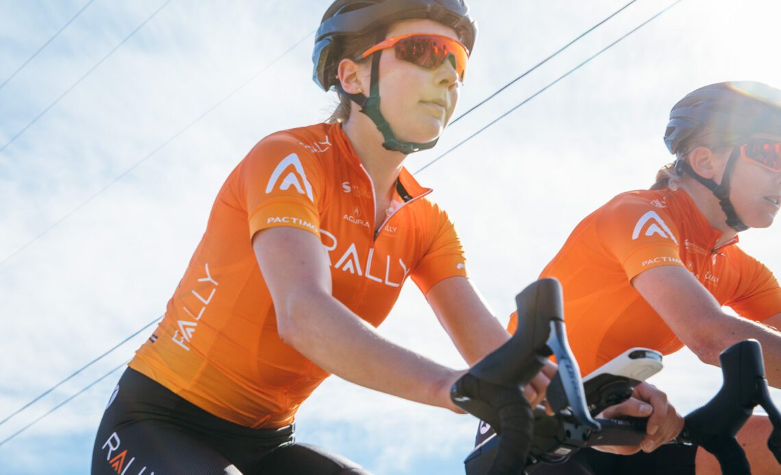 Sara Poidevin and Nadia Gontova sign with DNA Pro Cycling