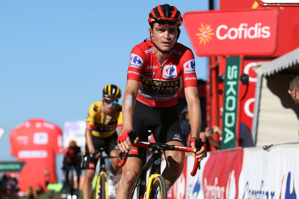 Sepp Kuss defends Vuelta a España lead as Jumbo-Visma regroup around him