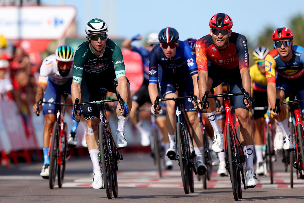 Vuelta a España stage 12 live: Sprinters have a chance in Zaragoza before Pyrenees showdown