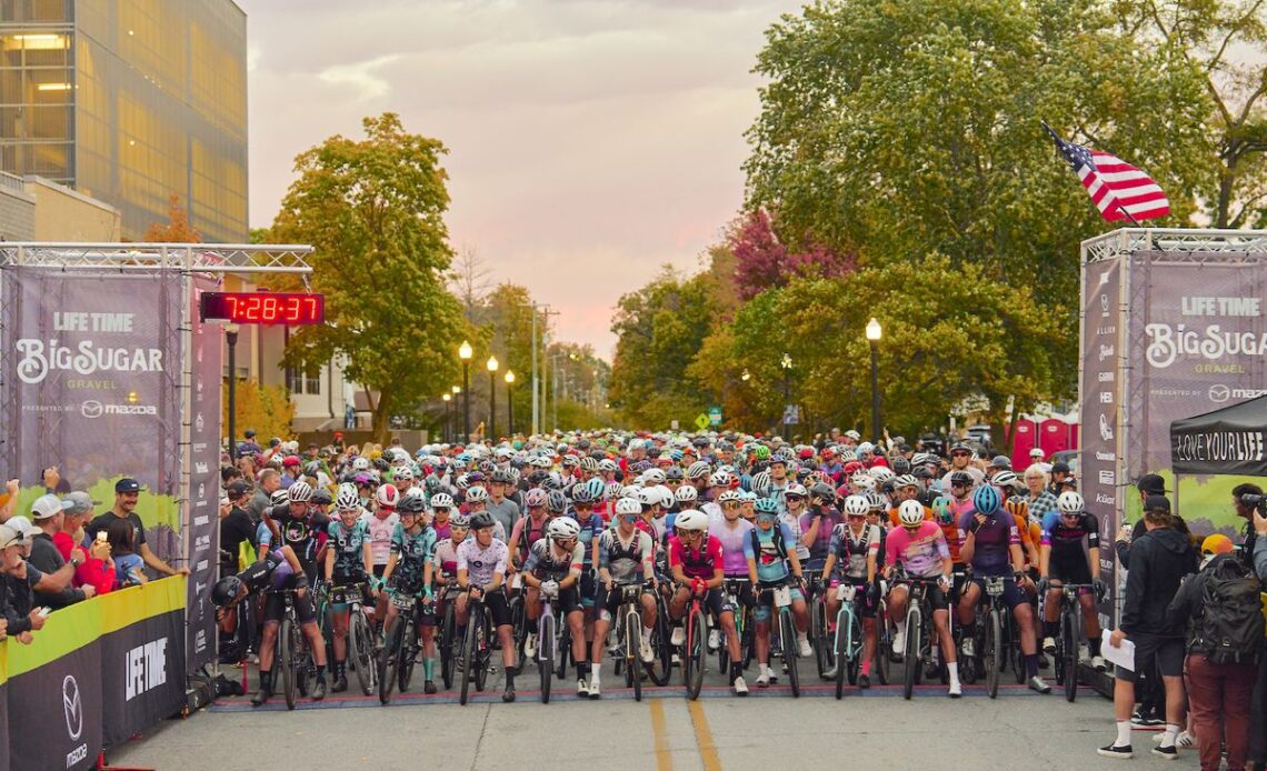 Pro women and pro men ready to start 2022 Big Sugar Gravel in Bentonville, Arkansas