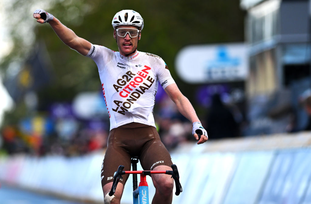 Giro del Veneto: Dorian Godon grinds to victory on uphill sprint