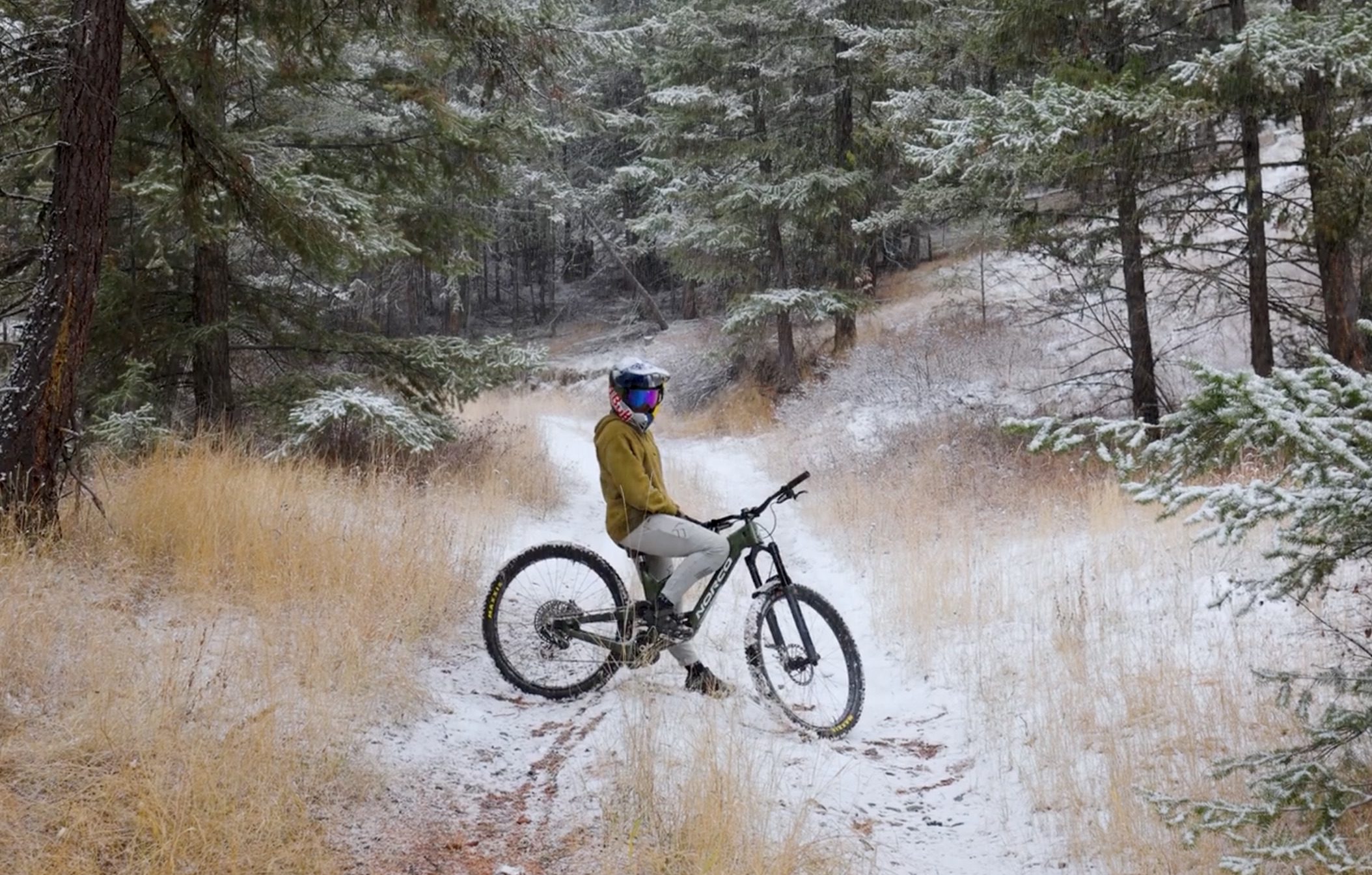 Gracey Hemstreet sneaks in snowy Kamloops sends in 'Off the Cuff'