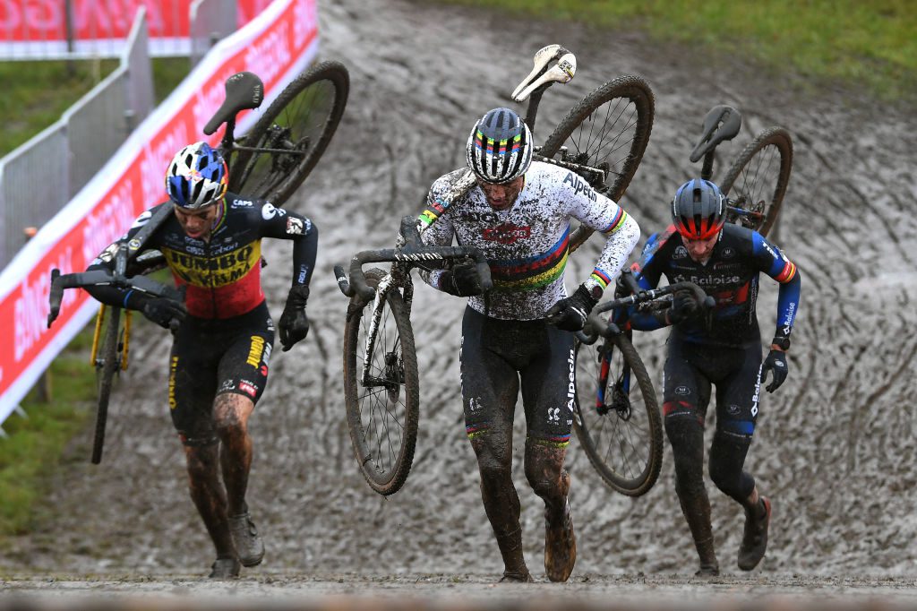'It will be a walkover'- Mathieu van der Poel favourite over Tom Pidcock in 'cross debut