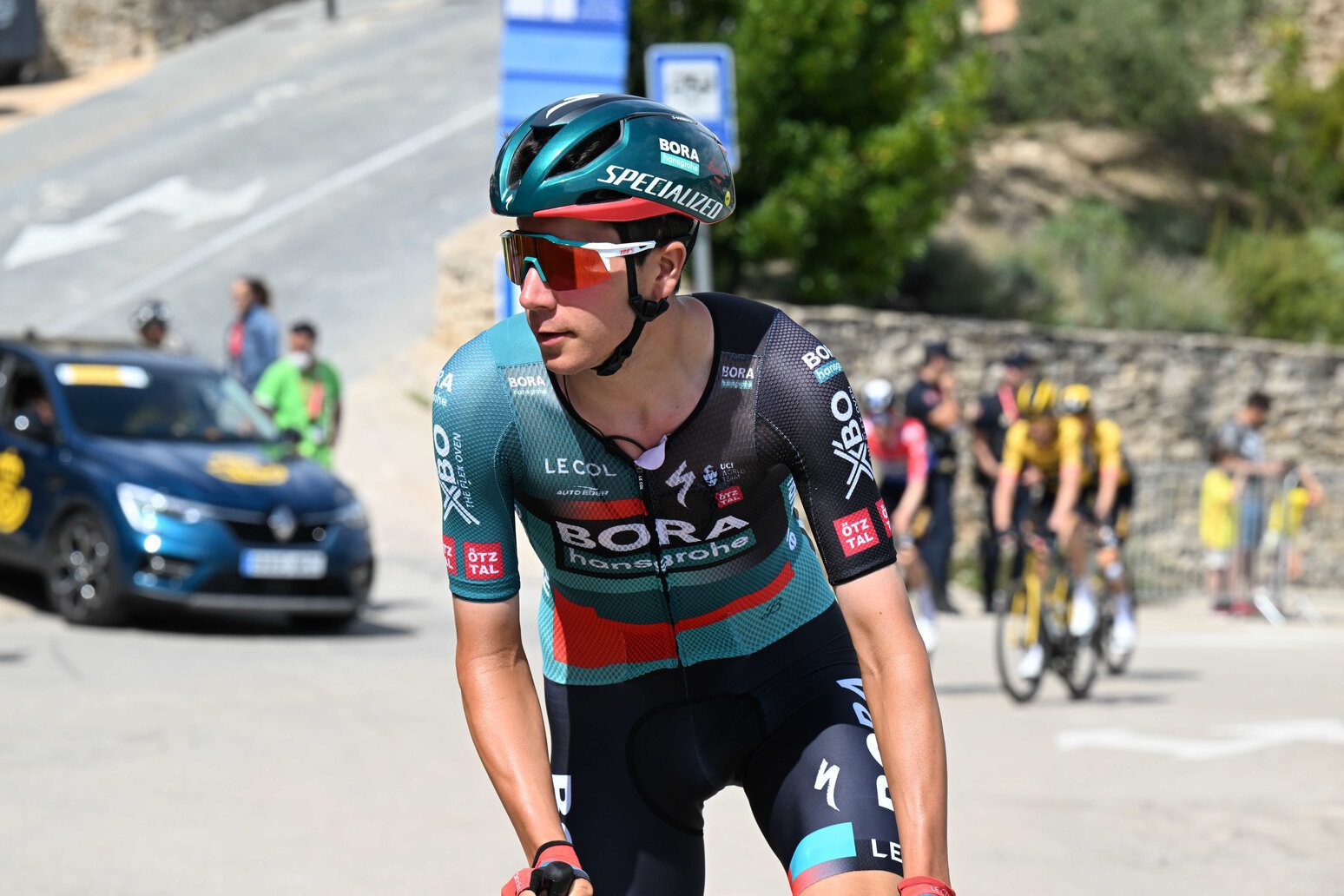 Jumbo-Visma and Bora-Hansgrohe disagree that Cian Uijtdebroeks is moving teams