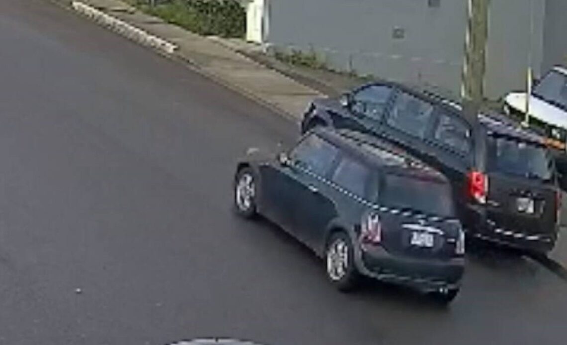 Victoria Police on the lookout for hit-and-run driver following cyclist's hospitalization