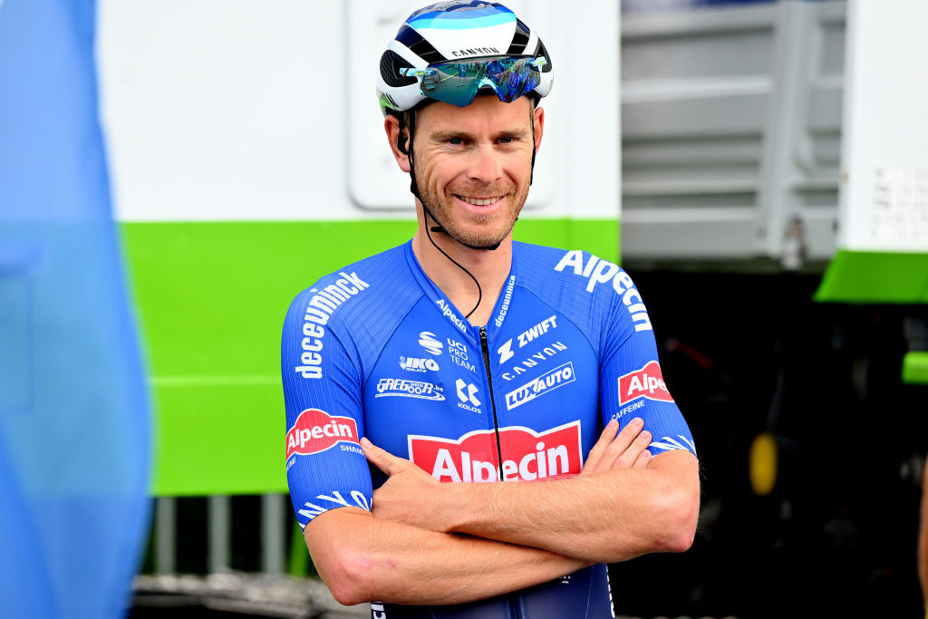 Visma-Lease a Bike complete 2024 roster with Julien Vermote signing