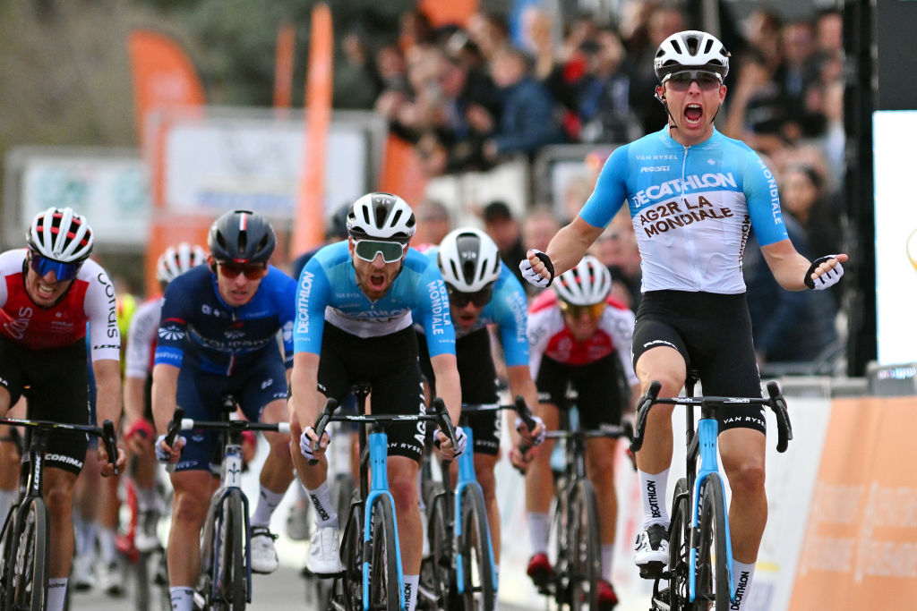 Benoît Cosnefroy wins Tour de Alpes stage 2