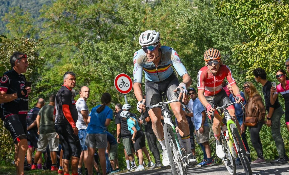 Lawrence Naesen competes for Belgium at the 2023 Gravel World Championships