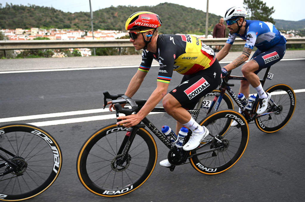 Remco Evenepoel squeaks past big crash on first day of Volta ao Algarve