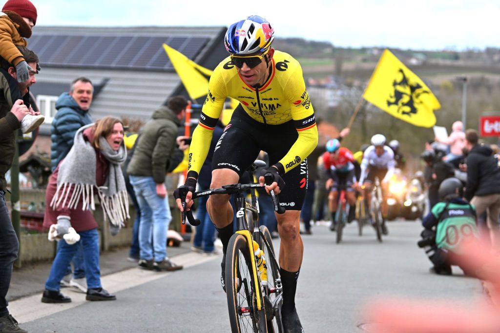 Wout van Aert in full flight en route to third place at the 2024 Omloop Het Nieuwsblad