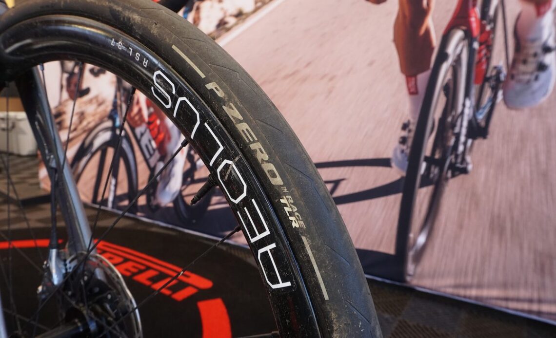 10 tips for quick and safe tubeless road set up on hookless rims