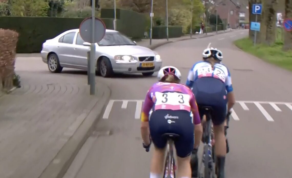 A car nearly drove into the winning break at Volta NXT Classic