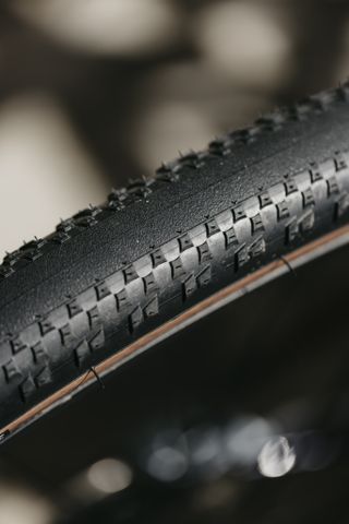 New Hutchinson Caracal Tyre