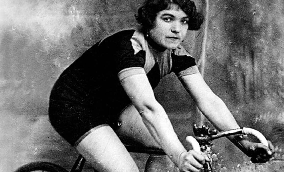 The fascinating story of the only woman to ever ride the men’s Giro