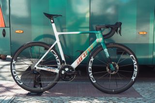 Vuelta tech gallery