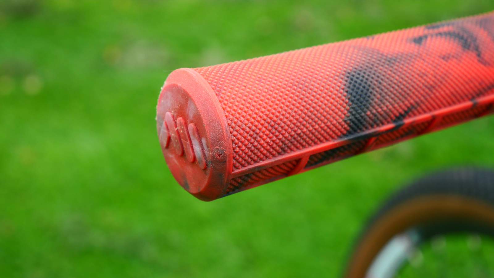 AMS Berm Grip bar end detail