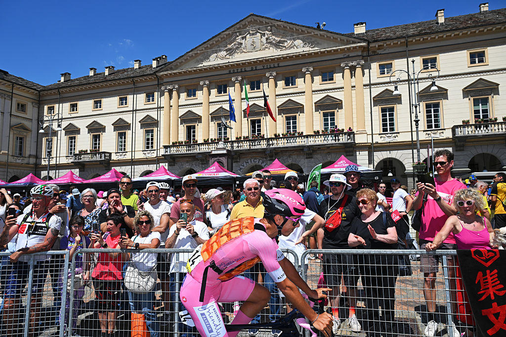 AOSTA, ITALY - MAY 23: Afonso Eulalio of Portugal and Team Bahrain - Victorious - Pink Leader Jersey prior to the 109th Giro d'Italia 2026, Stage 14 a 133km stage from Aosta to Pila -Gressan 1789m / #UCIWT / on May 23, 2026 in Aosta, Italy. (Photo by Tim de Waele/Getty Images)